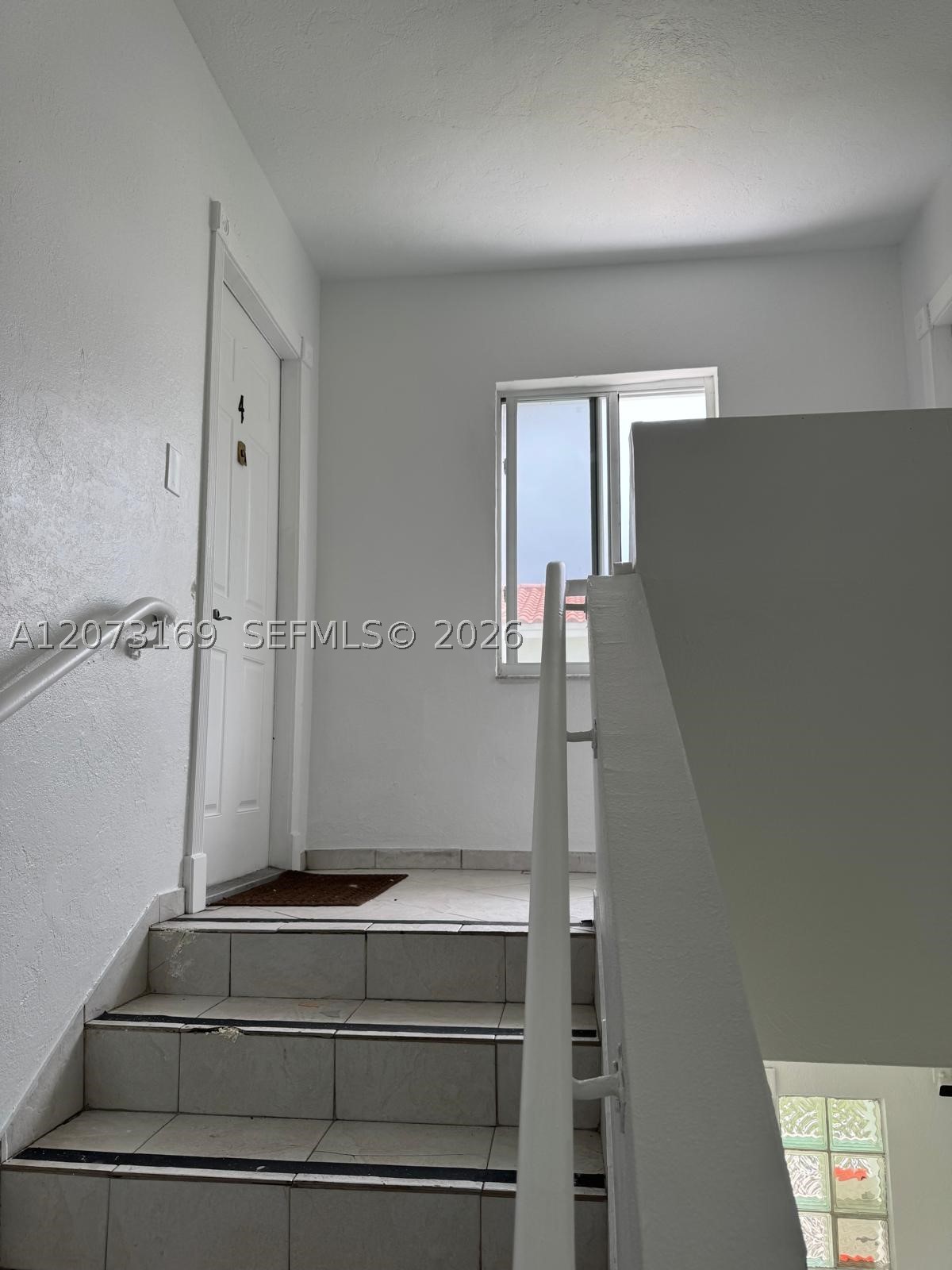 1973 Marseille 3 Property Photo 15