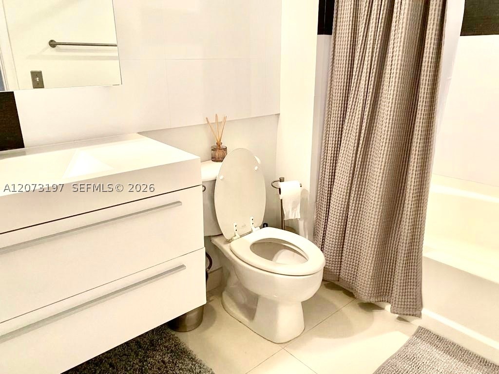 2775 Ne 187th St 419 Property Photo 13