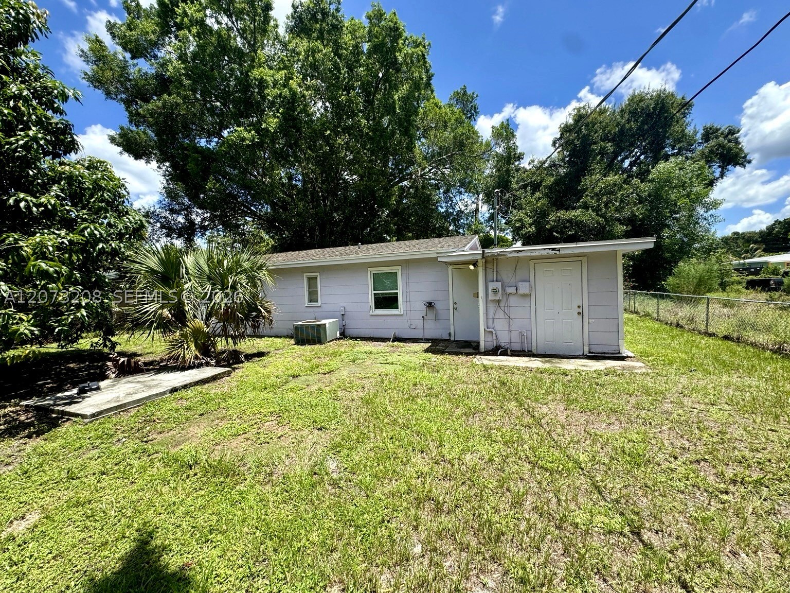 346 Muskegon Ave Property Photo 1