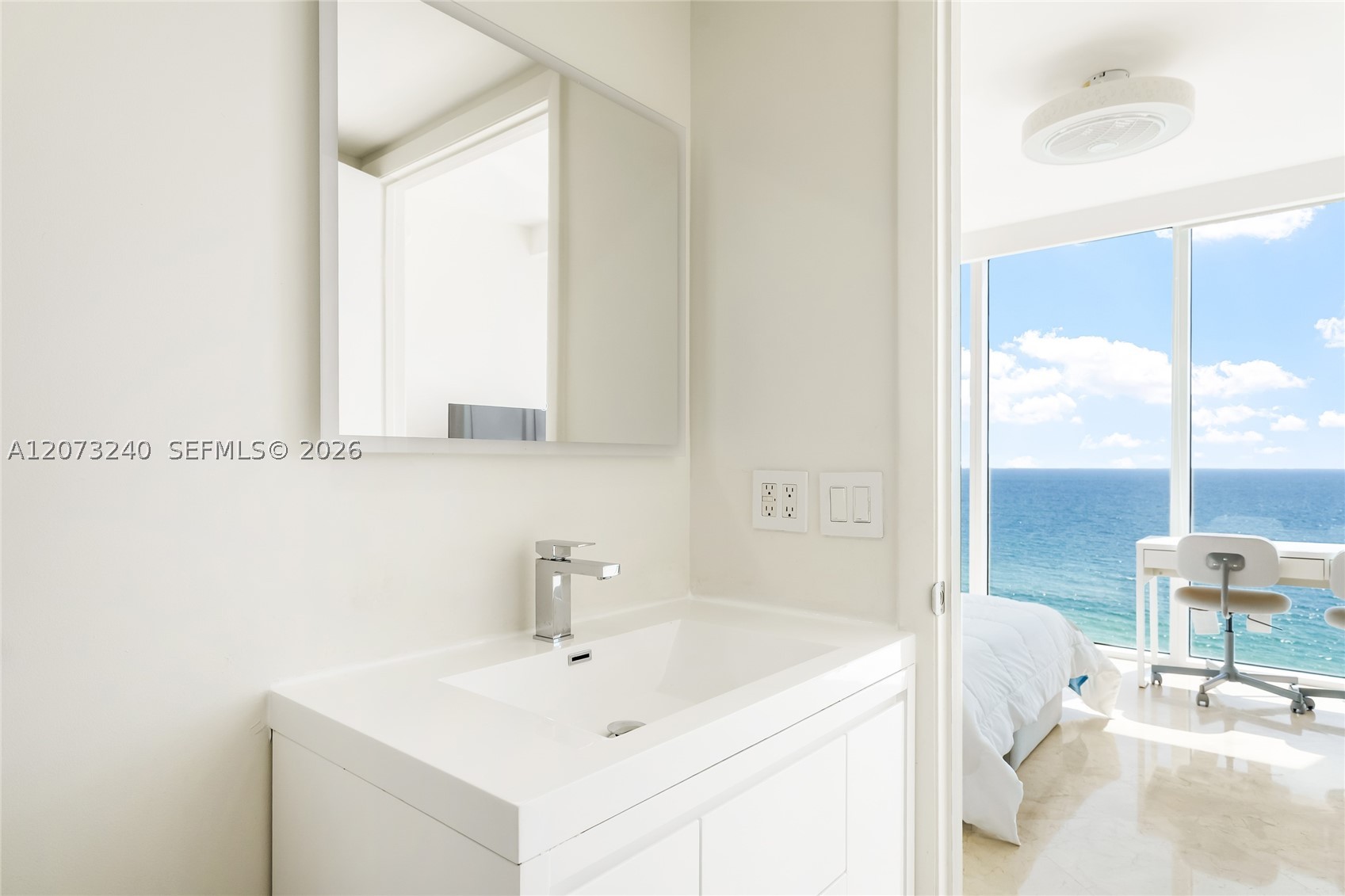 1830 Ocean Dr 1702 Property Photo 14