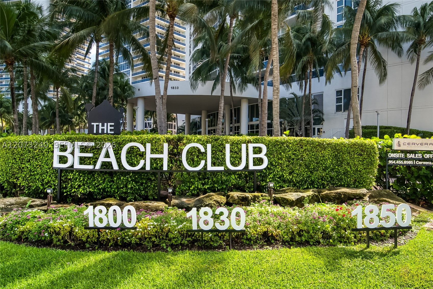 1830 Ocean Dr 1702 Property Photo 28