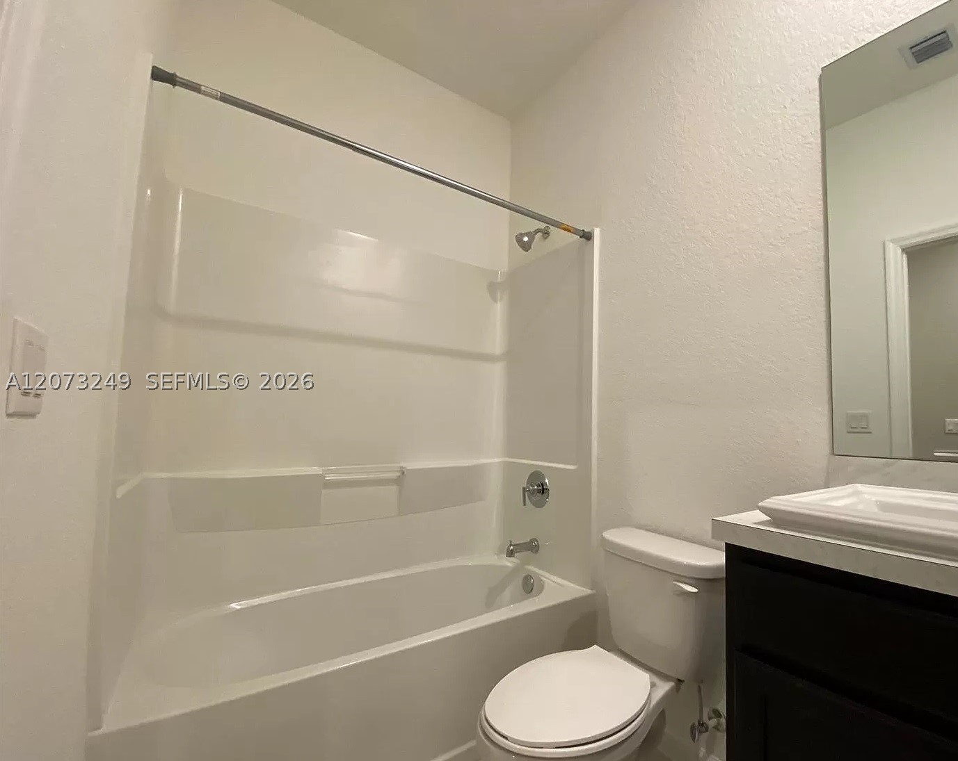 2810 Nw 181st St Property Photo 5