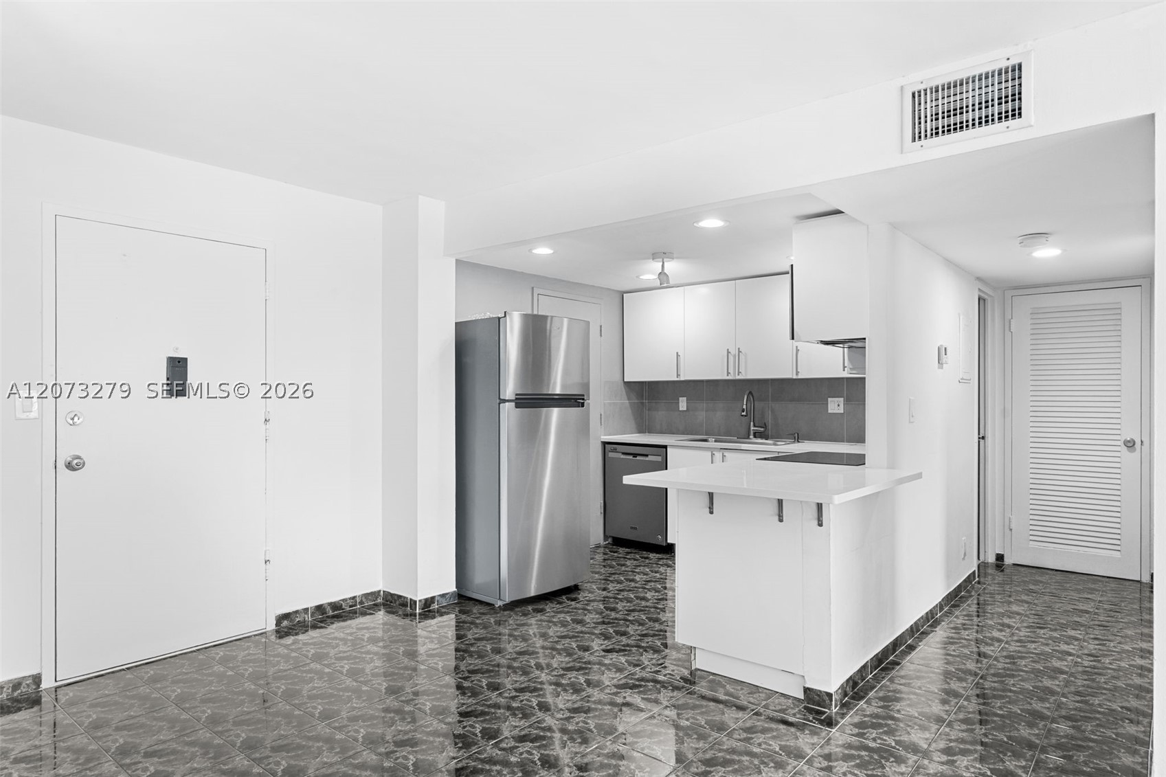 1913 S Ocean Dr 208a Property Photo 7