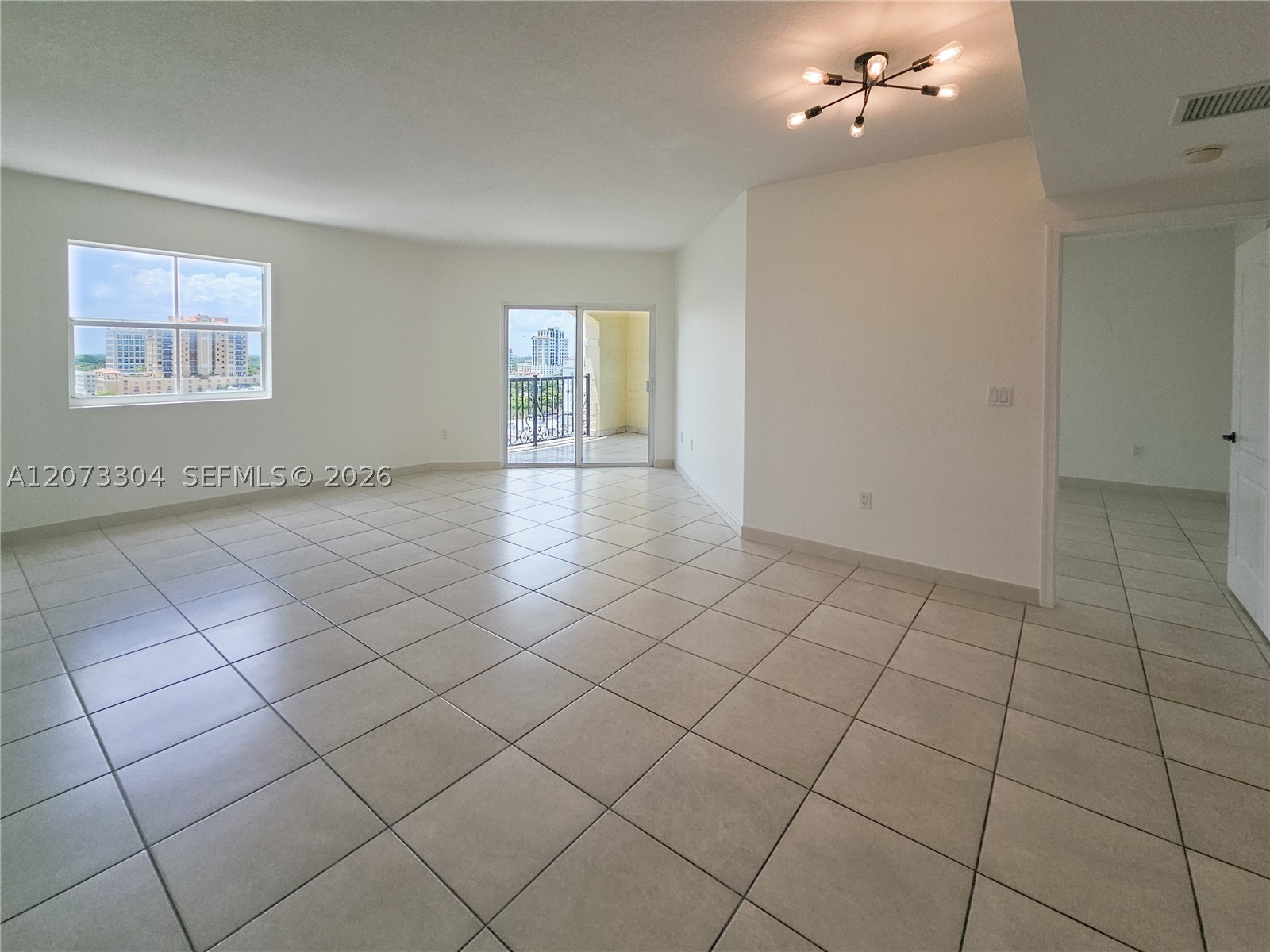 1627 Sw 37th Ave 803 Property Photo 5