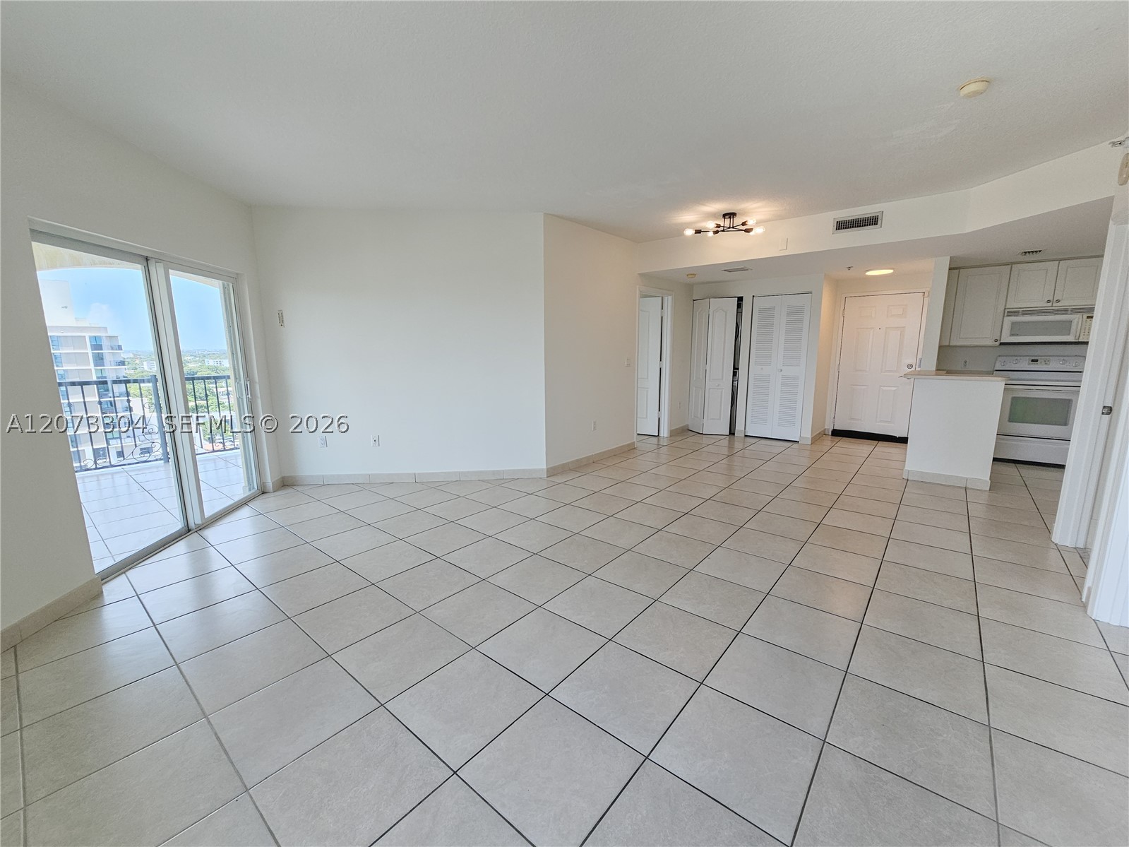 1627 Sw 37th Ave 803 Property Photo 6