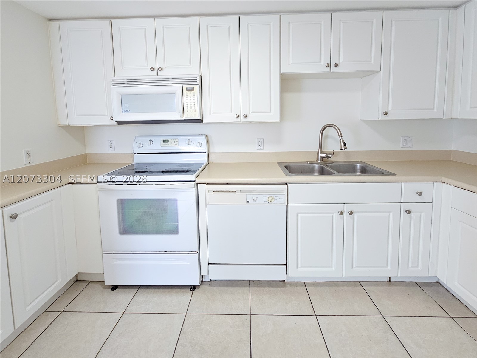 1627 Sw 37th Ave 803 Property Photo 8