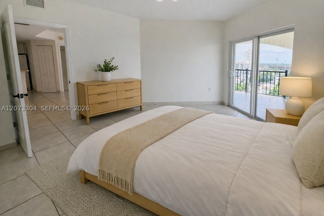 1627 Sw 37th Ave 803 Property Photo 14