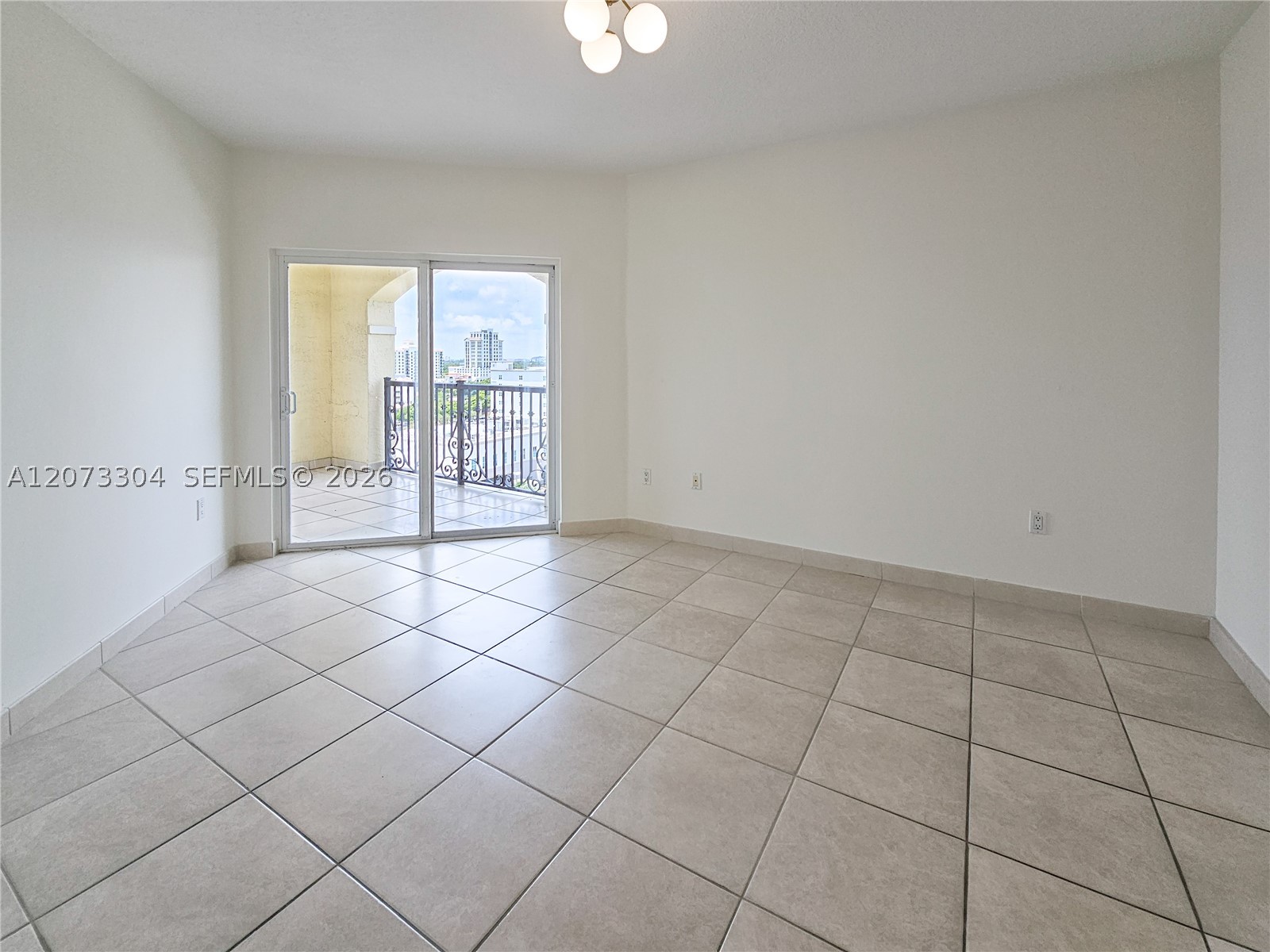 1627 Sw 37th Ave 803 Property Photo 15