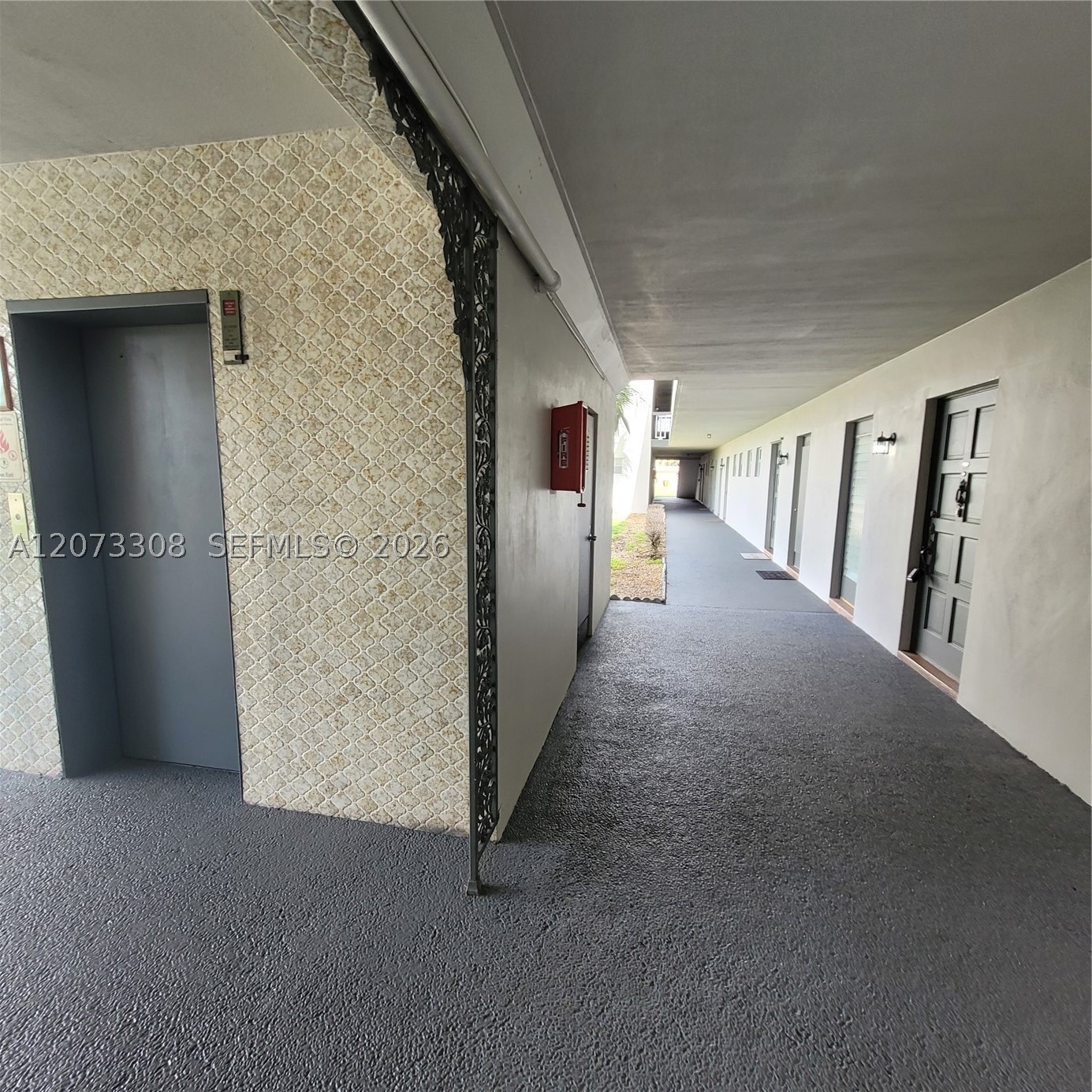 1001 Hillcrest Ct 215 Property Photo 13