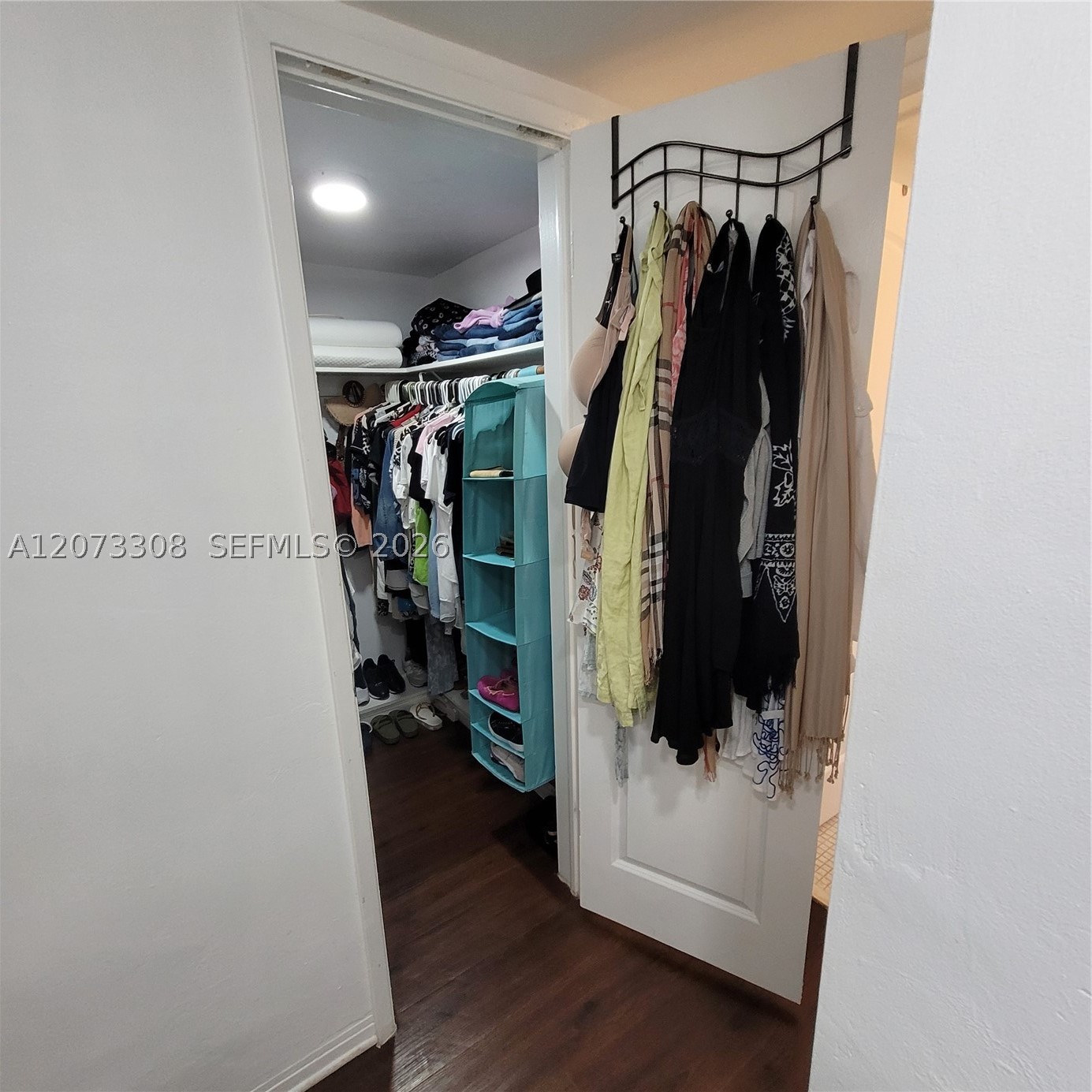 1001 Hillcrest Ct 215 Property Photo 31
