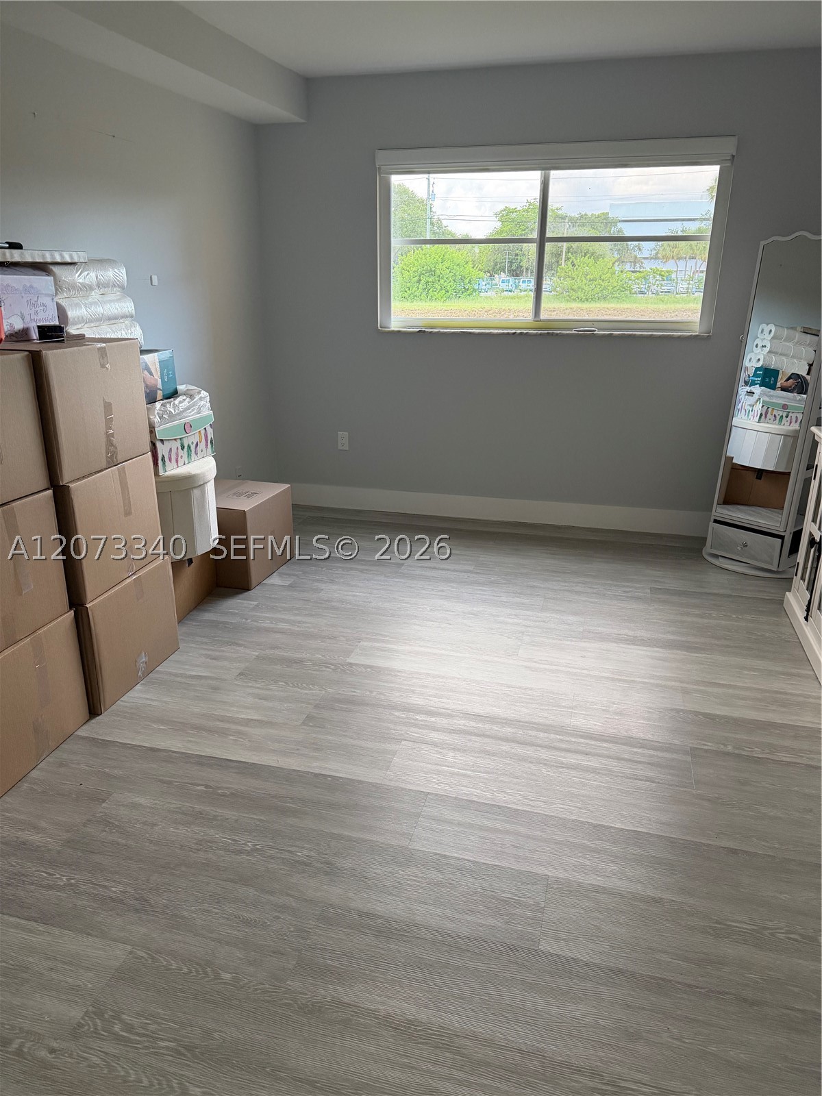 8051 N Sunrise Lakes Dr 107 Property Photo 10