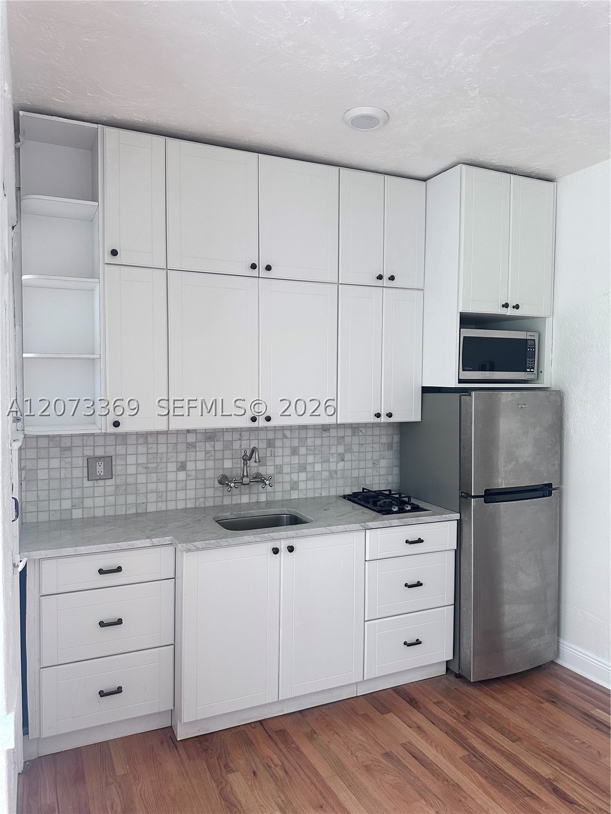 1560 Jefferson Ave 4 Property Photo 1