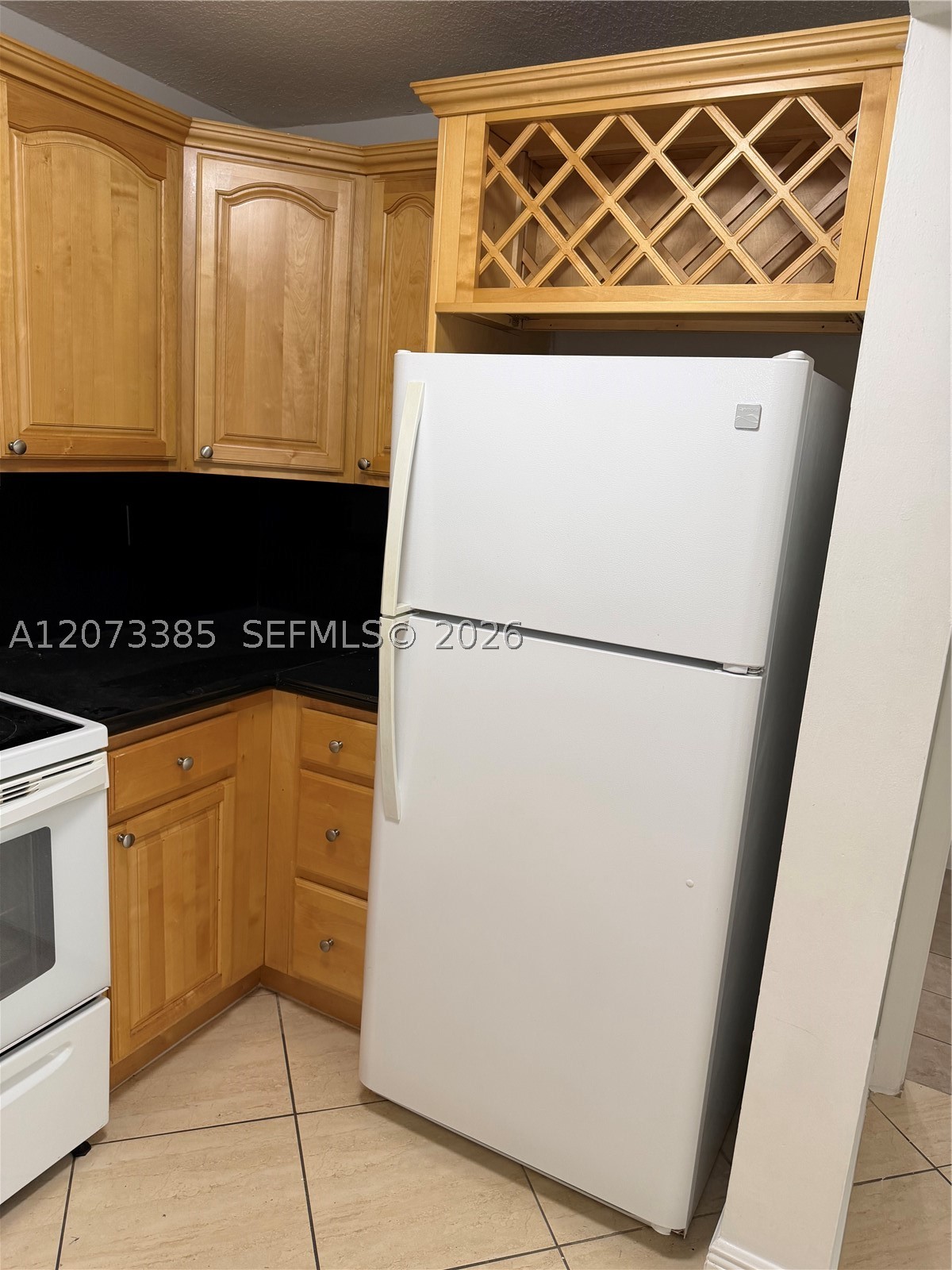 210 Sw 11th St 204 Property Photo 6