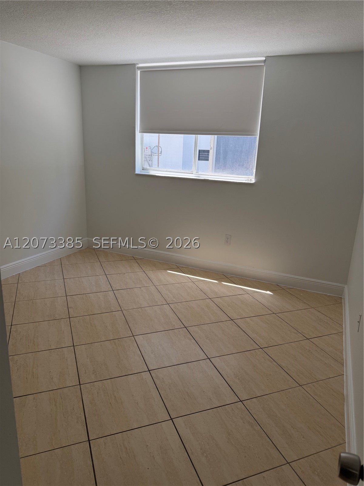 210 Sw 11th St 204 Property Photo 10