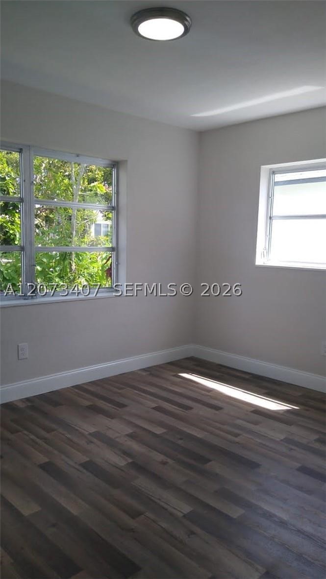 7111 Nw 68th Ave Property Photo 4