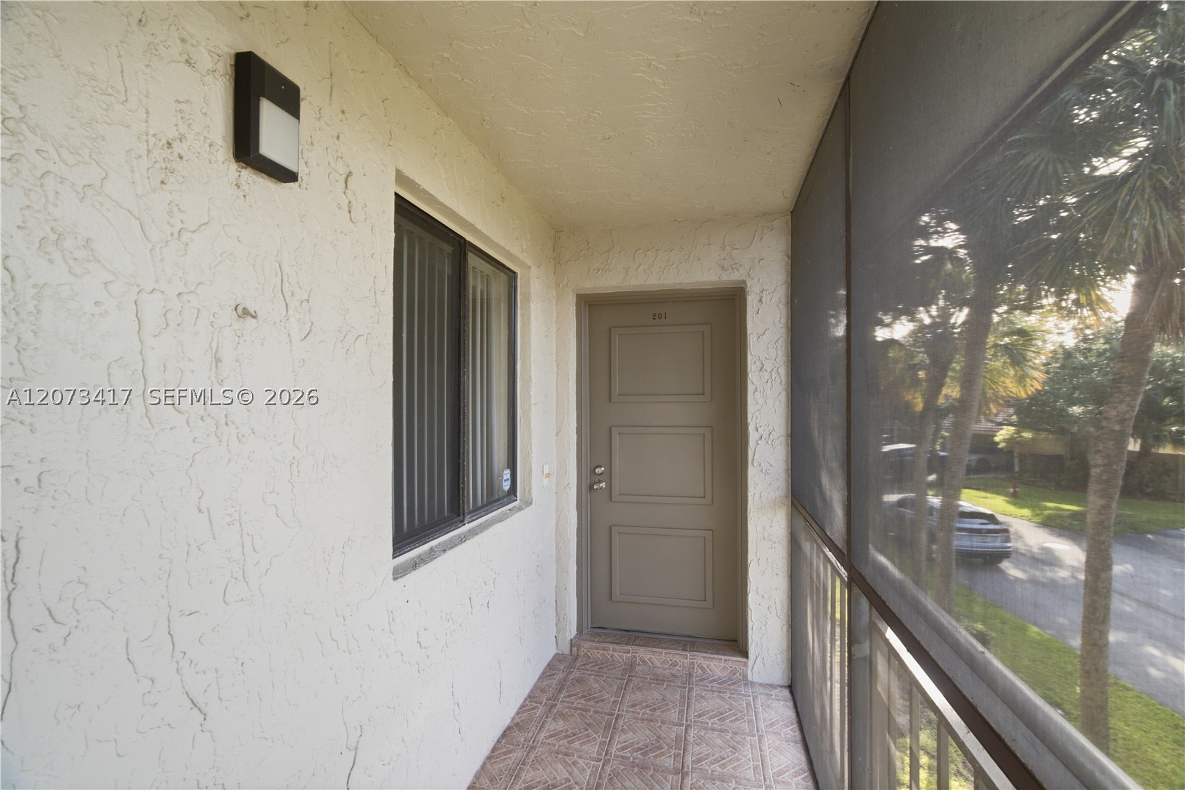 16252 Laurel Dr 201 Property Photo 3