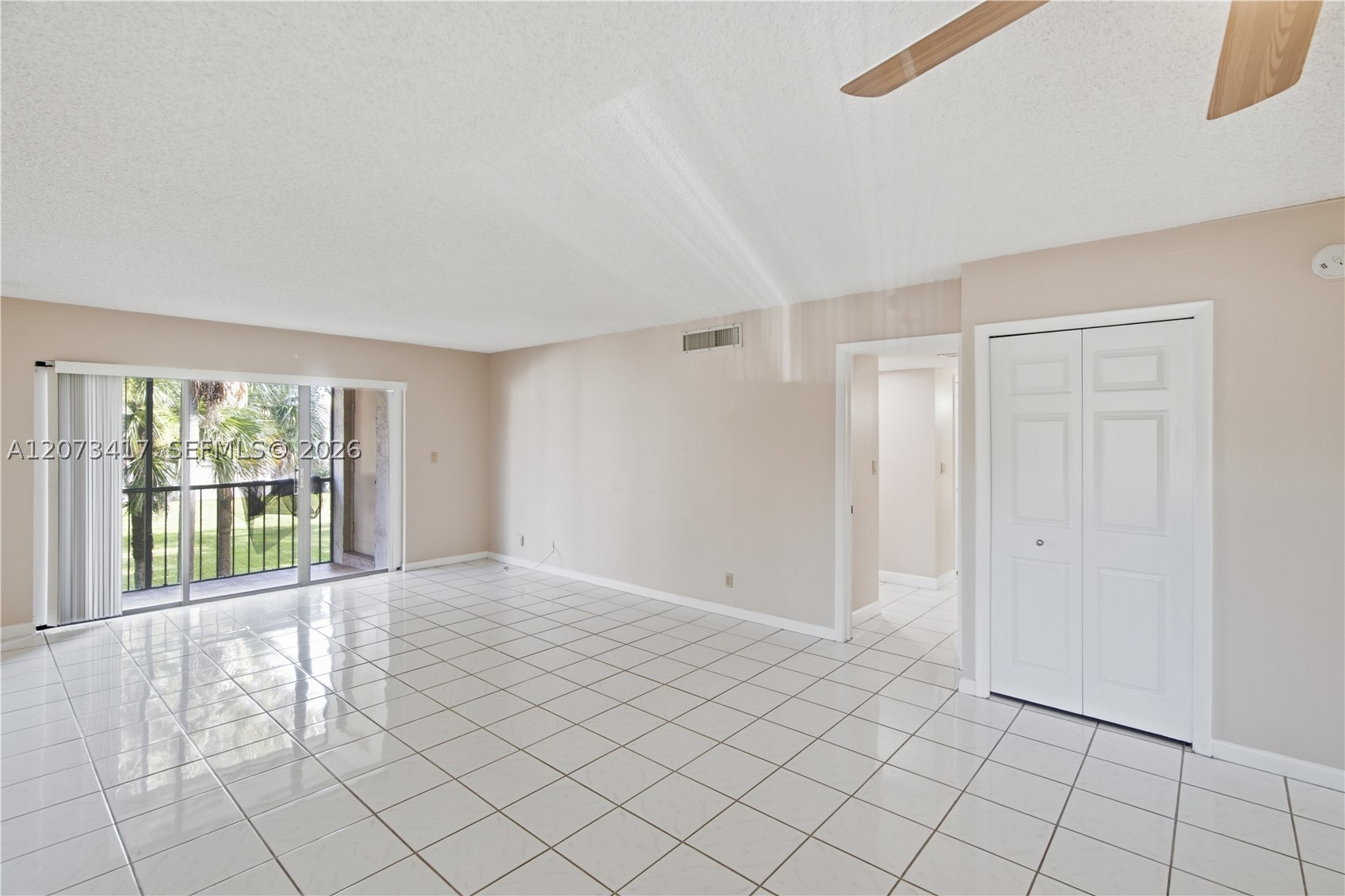 16252 Laurel Dr 201 Property Photo 14
