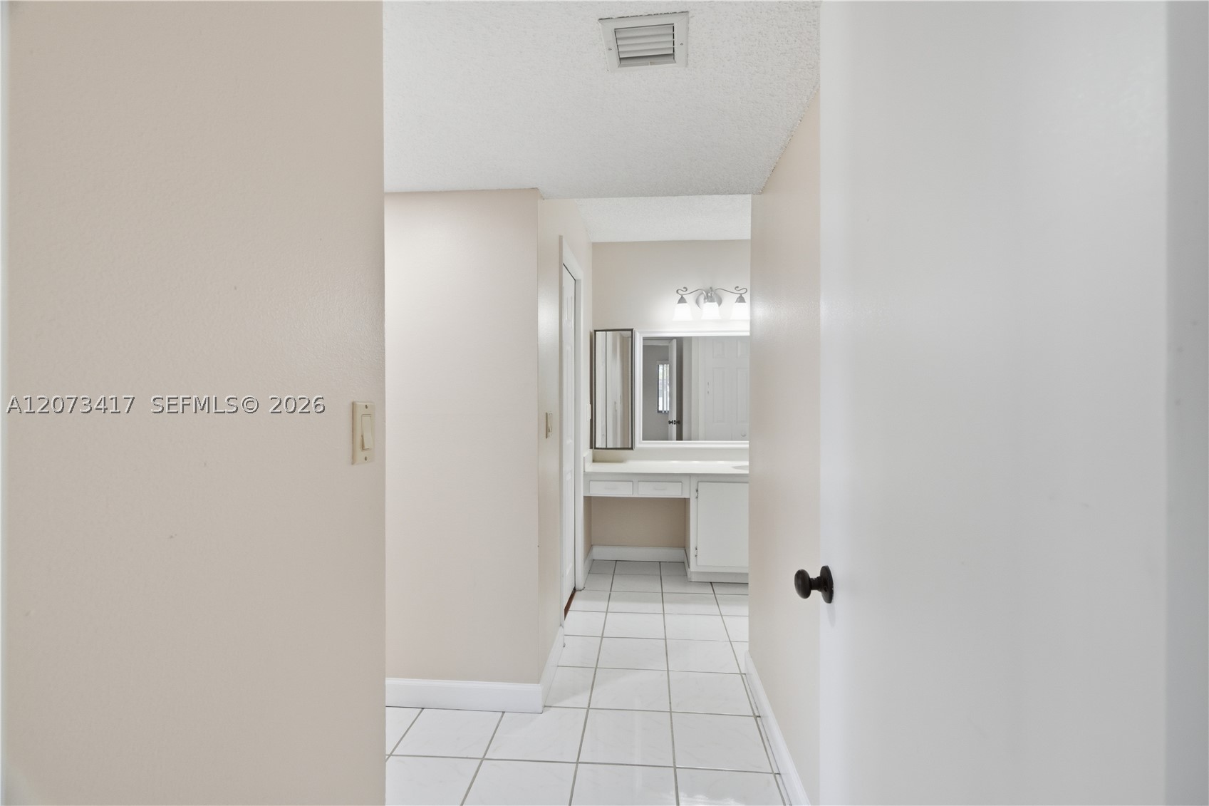 16252 Laurel Dr 201 Property Photo 19