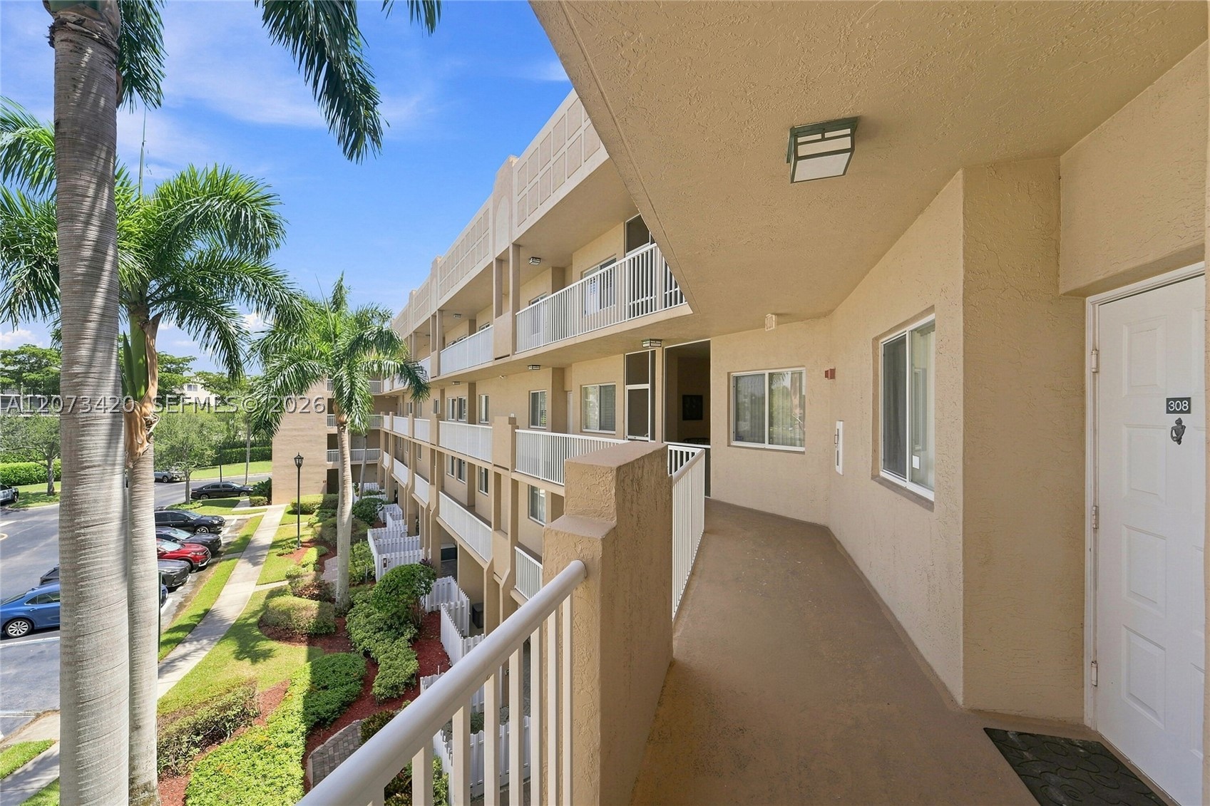 7739 Southampton Ter 308 Property Photo 5