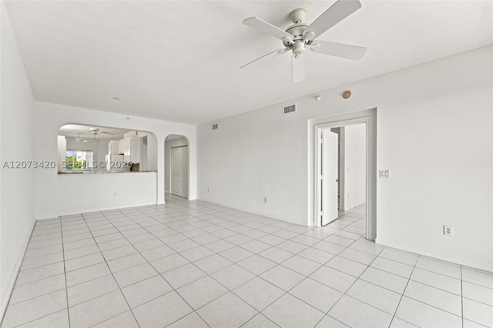 7739 Southampton Ter 308 Property Photo 17