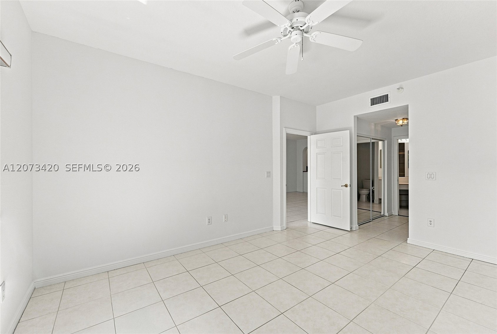 7739 Southampton Ter 308 Property Photo 27