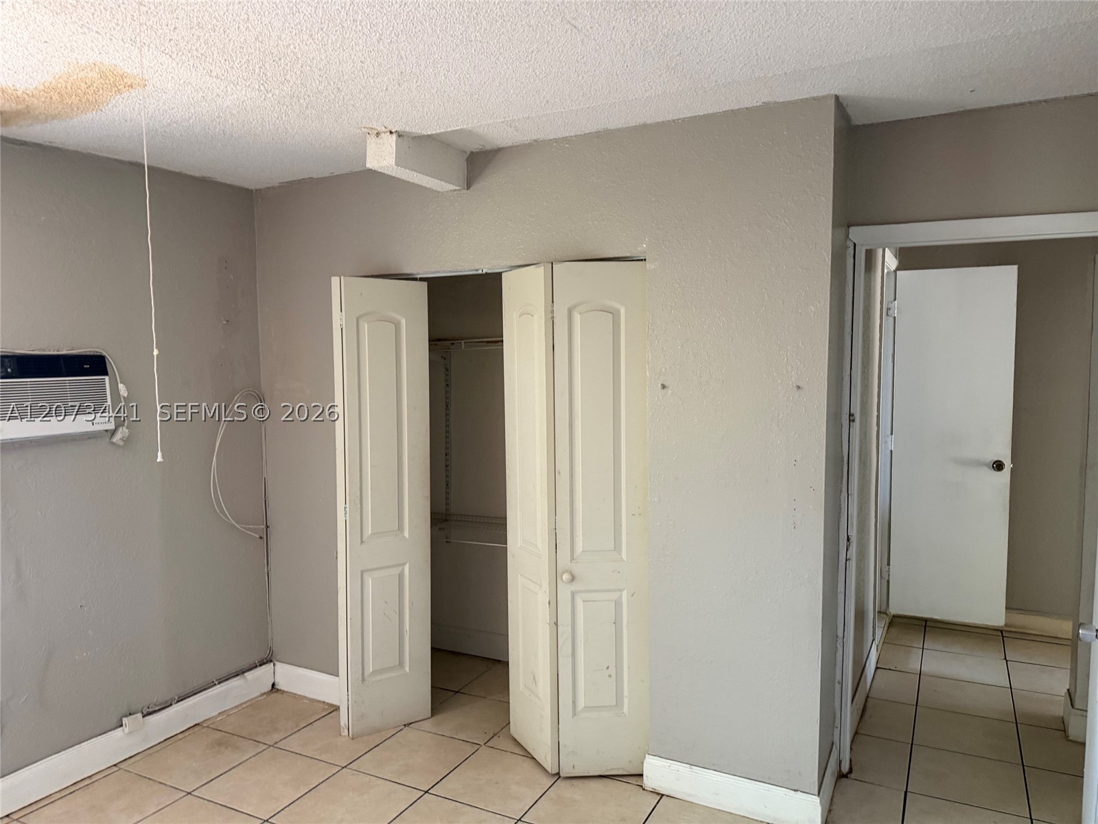 3035 Nw 55th St Property Photo 12
