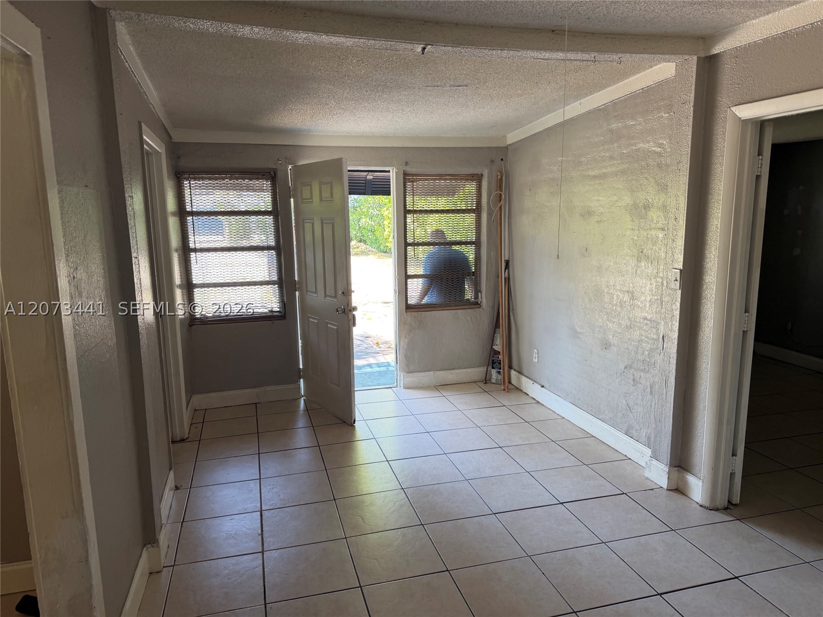 3035 Nw 55th St Property Photo 13