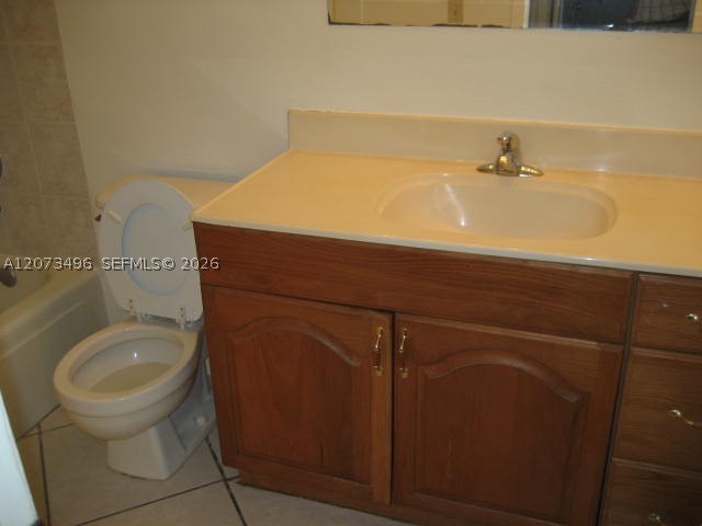 10810 N Kendall Dr Q-11 Property Photo 7