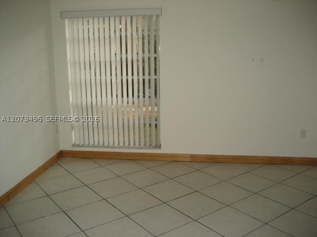 10810 N Kendall Dr Q-11 Property Photo 8