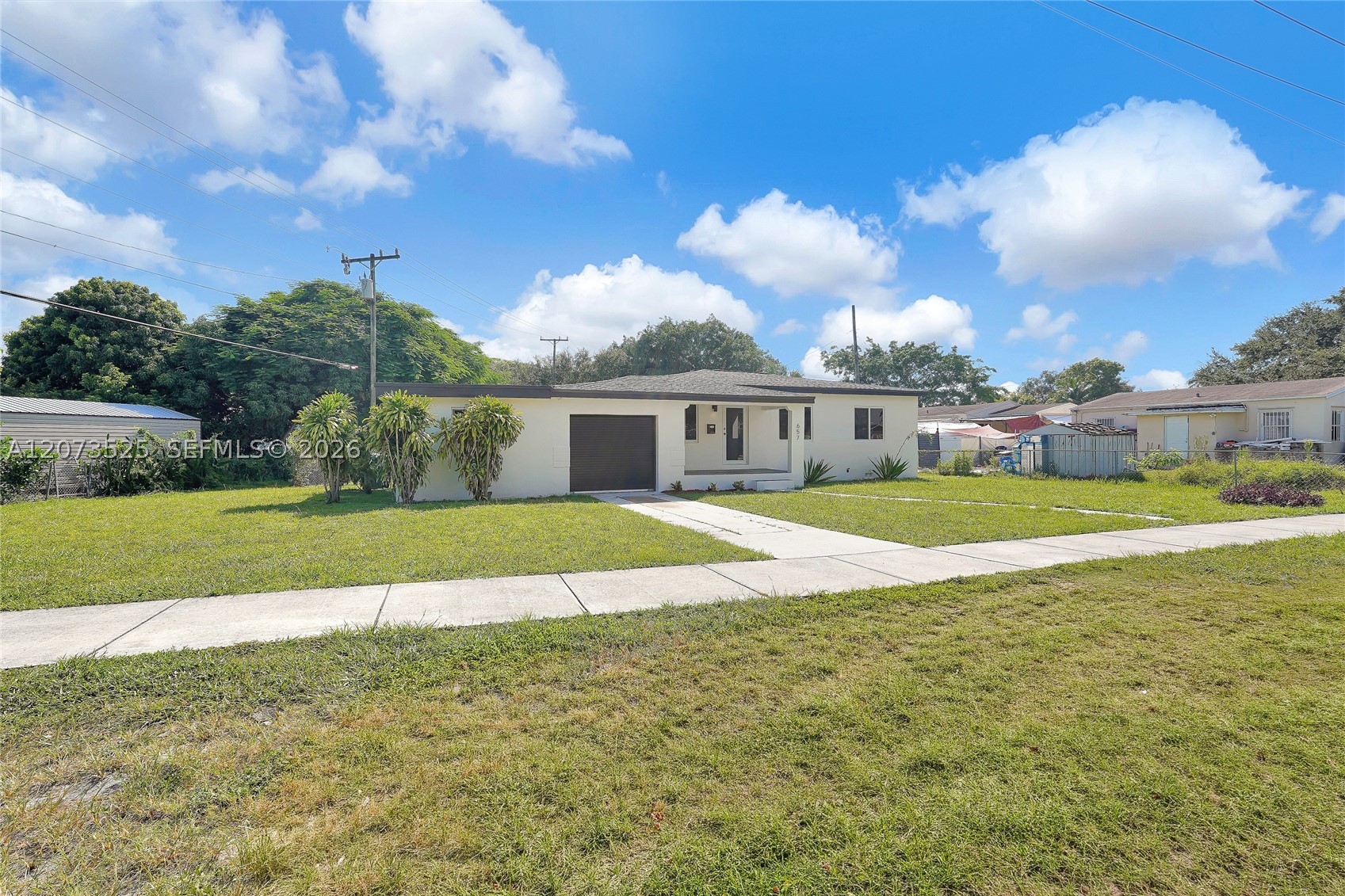657 Ahmad St Property Photo 1