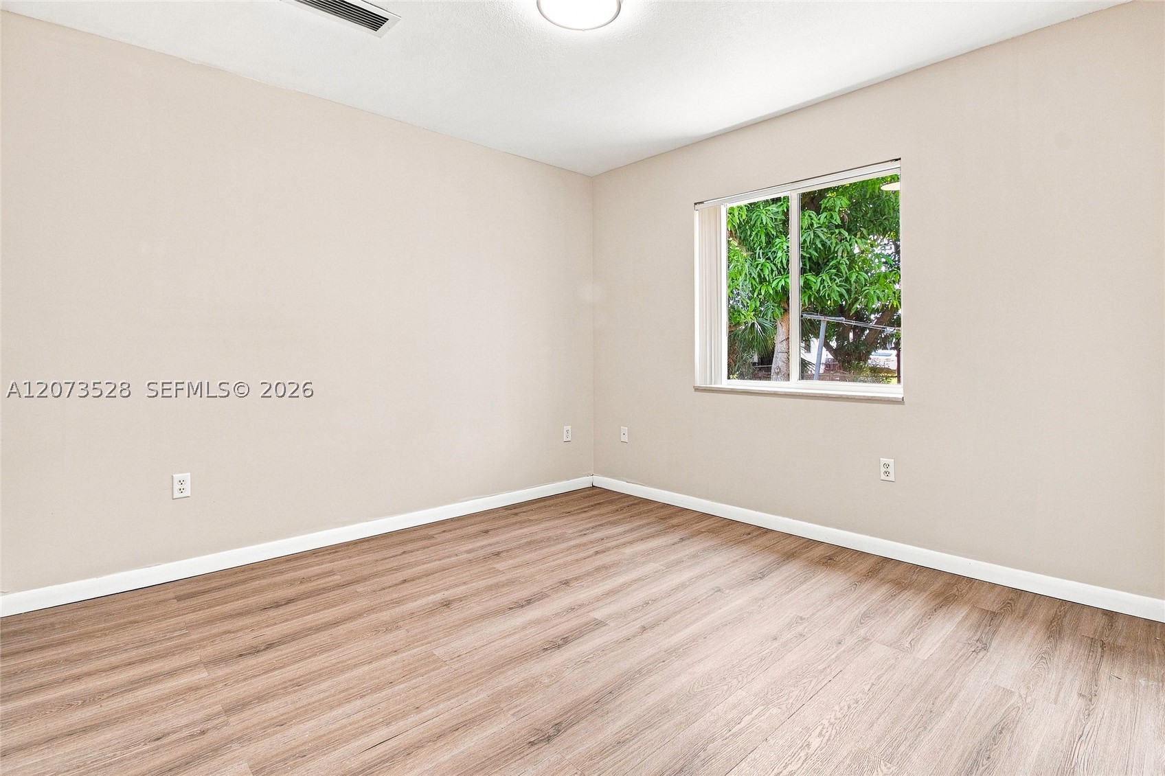 3520 Nw 213th Ter Property Photo 14