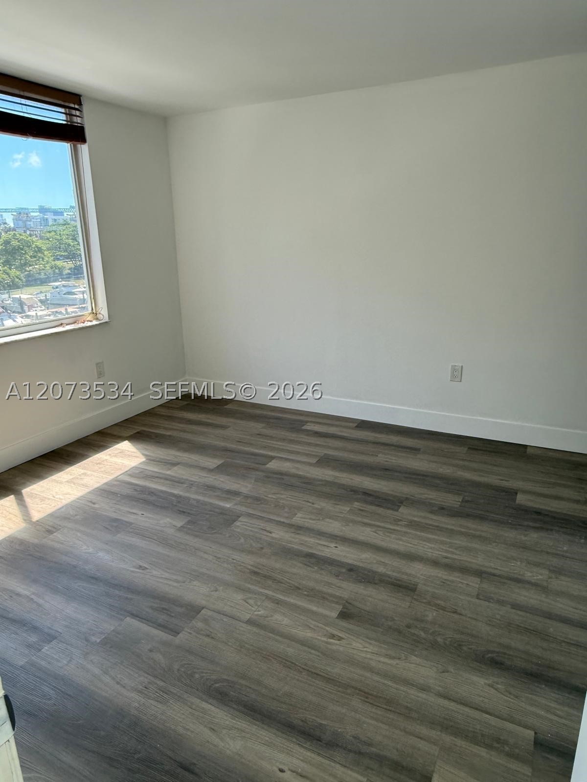 1720 Nw N River Dr 408 Property Photo 14