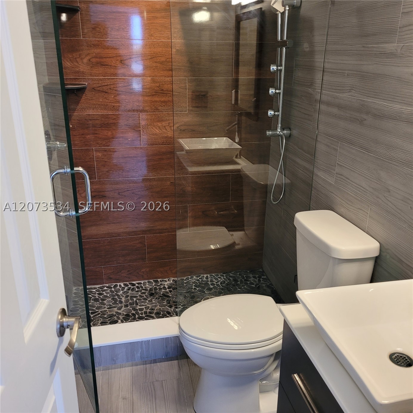 1720 Nw N River Dr 408 Property Photo 15