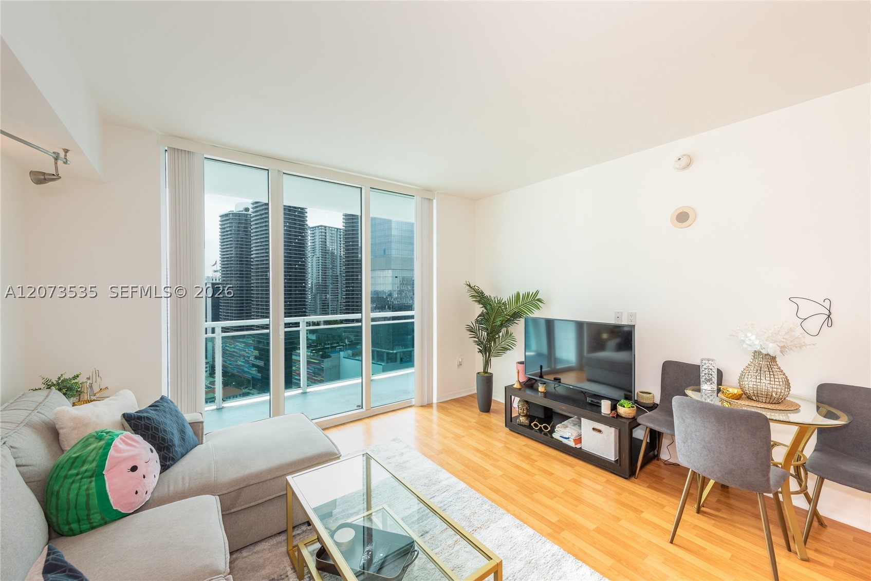 951 Brickell Ave 2709 Property Photo 2