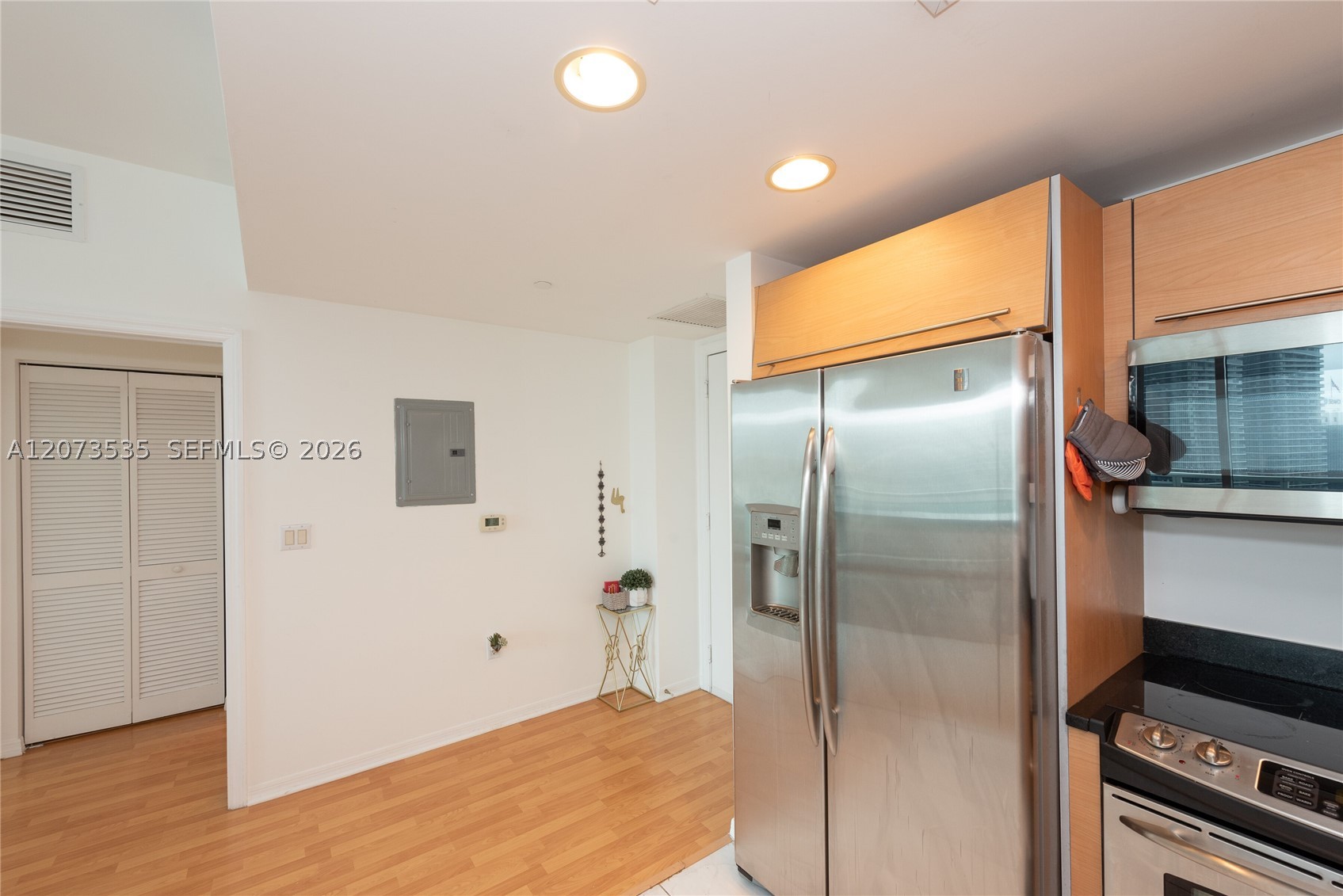951 Brickell Ave 2709 Property Photo 8