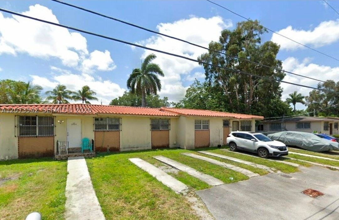2930 NW 12th St