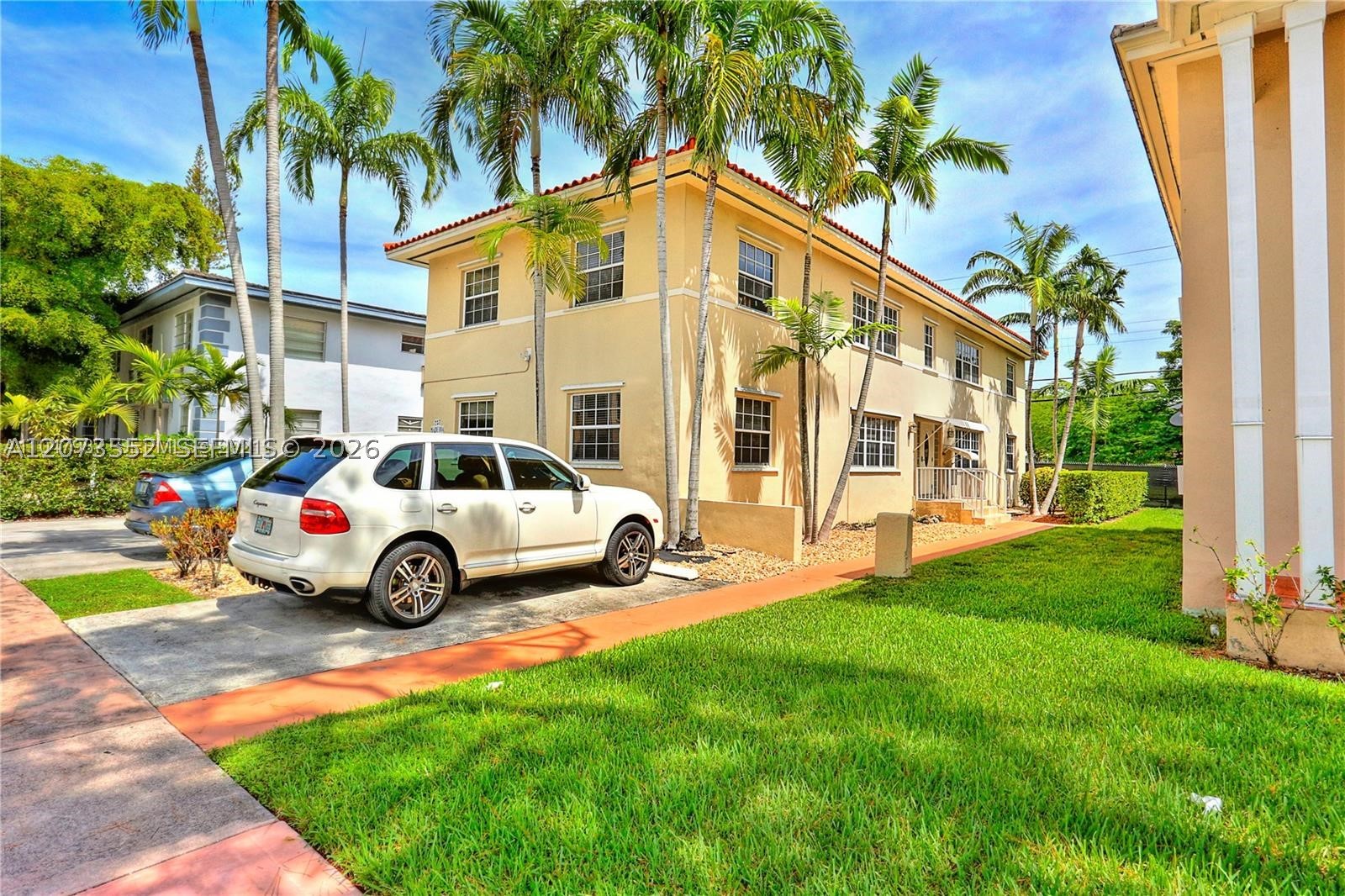 237 Madeira Ave 2 Property Photo 1