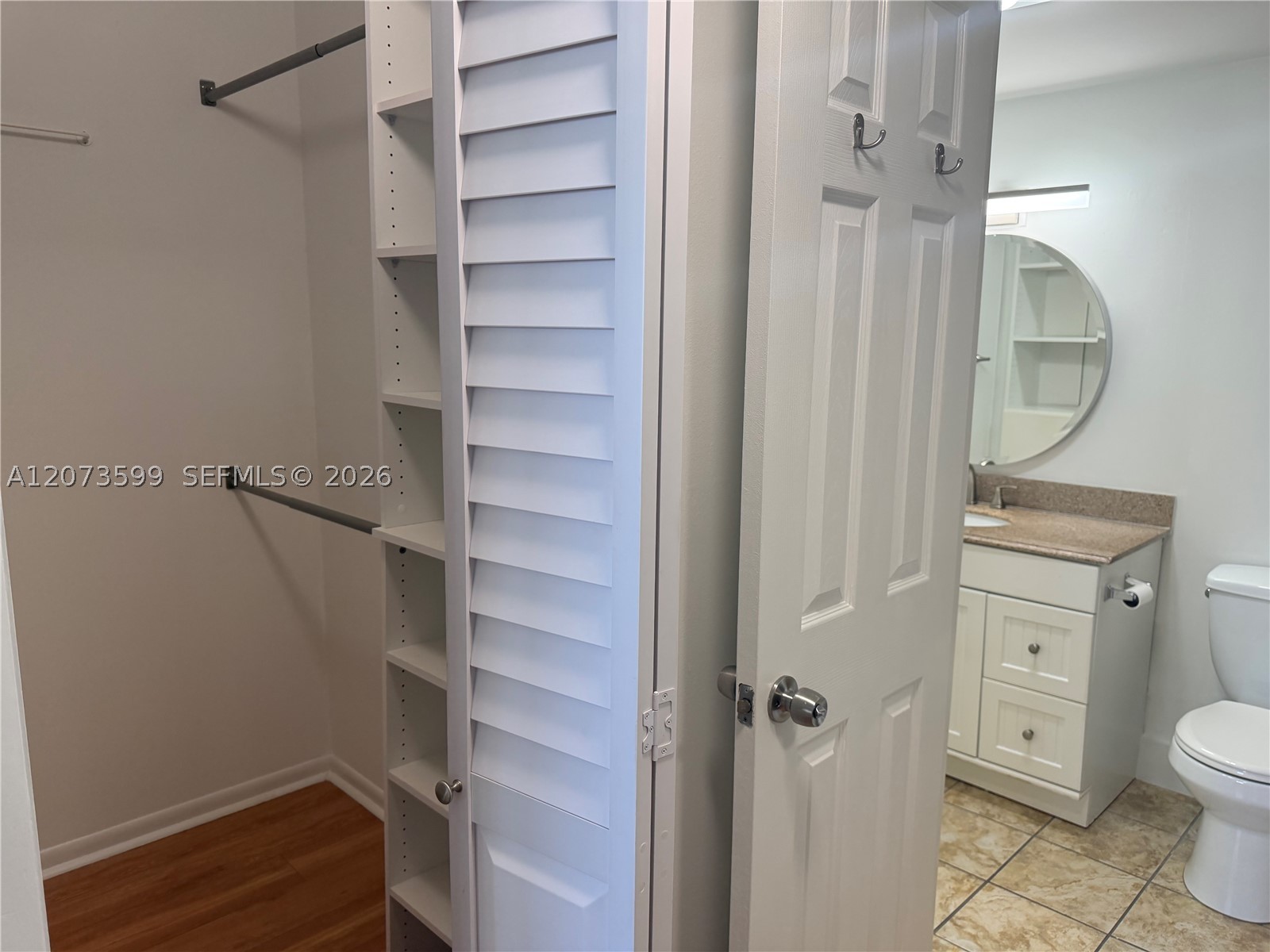 4200 Hillcrest Dr 809 Property Photo 14