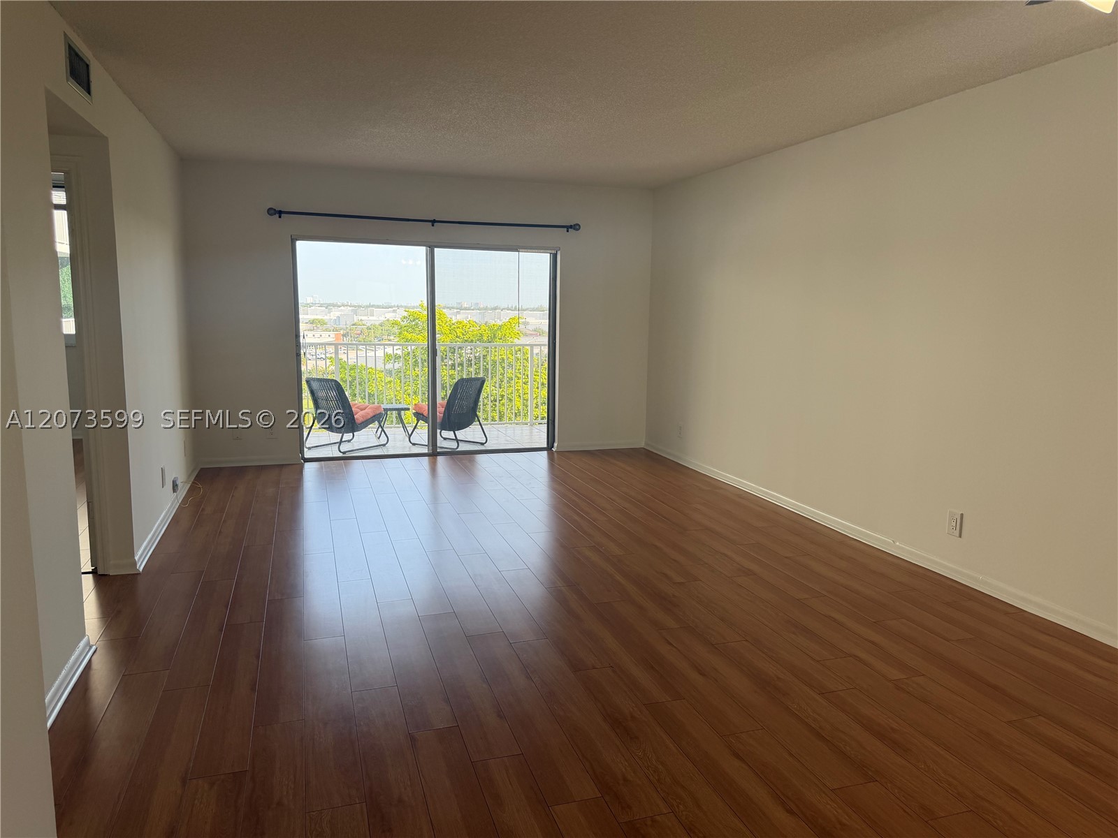 4200 Hillcrest Dr 809 Property Photo 16