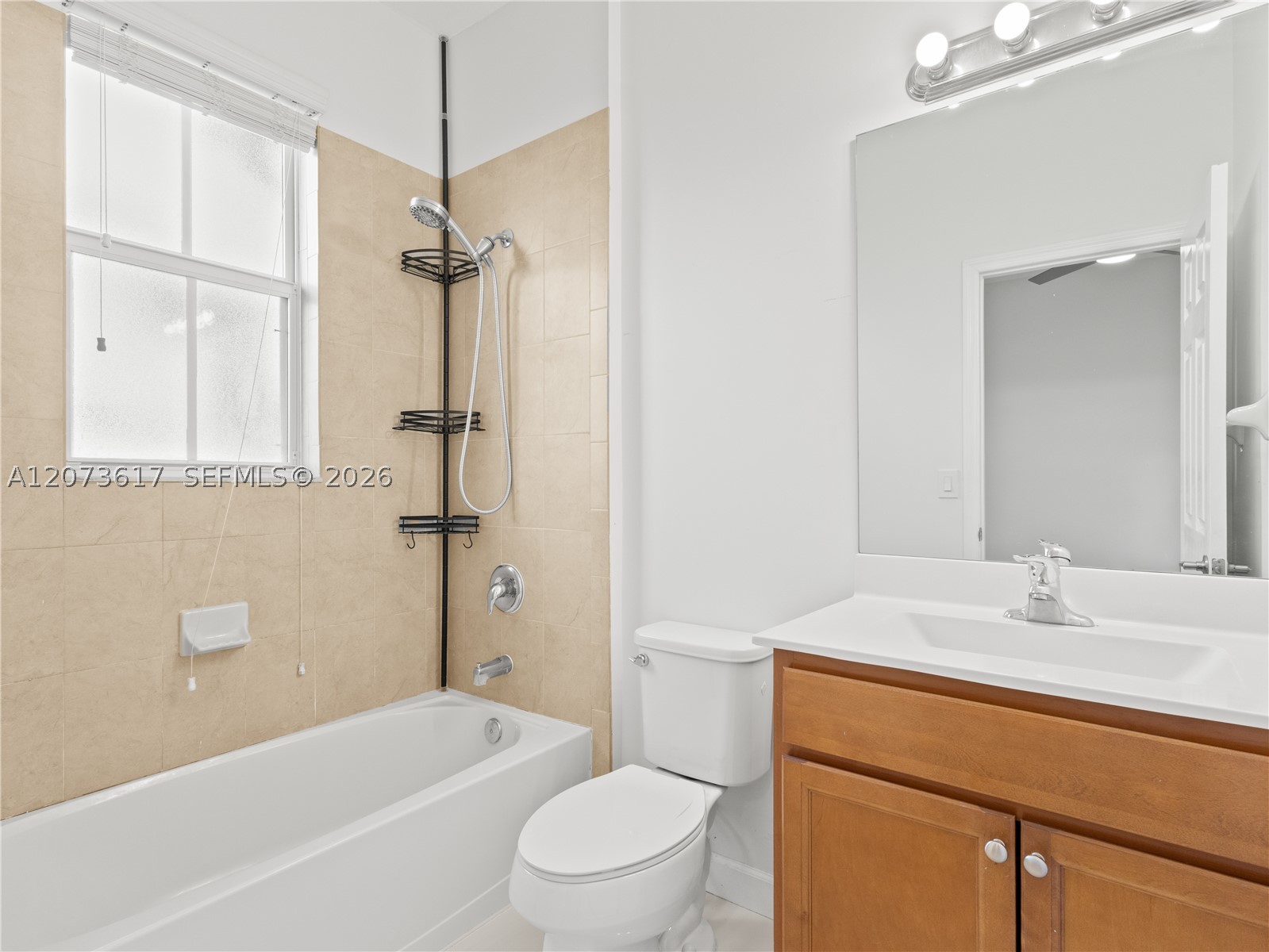 132 Se 28th Pl 7 Property Photo 42