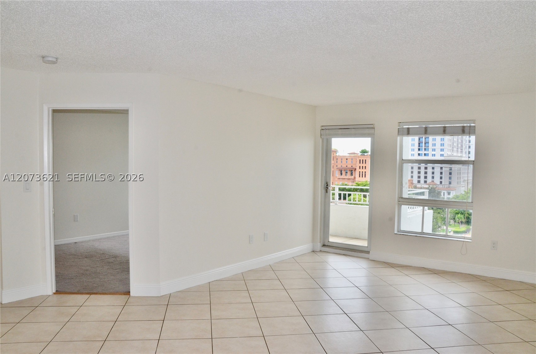 2351 Douglas Rd 909 Property Photo 2