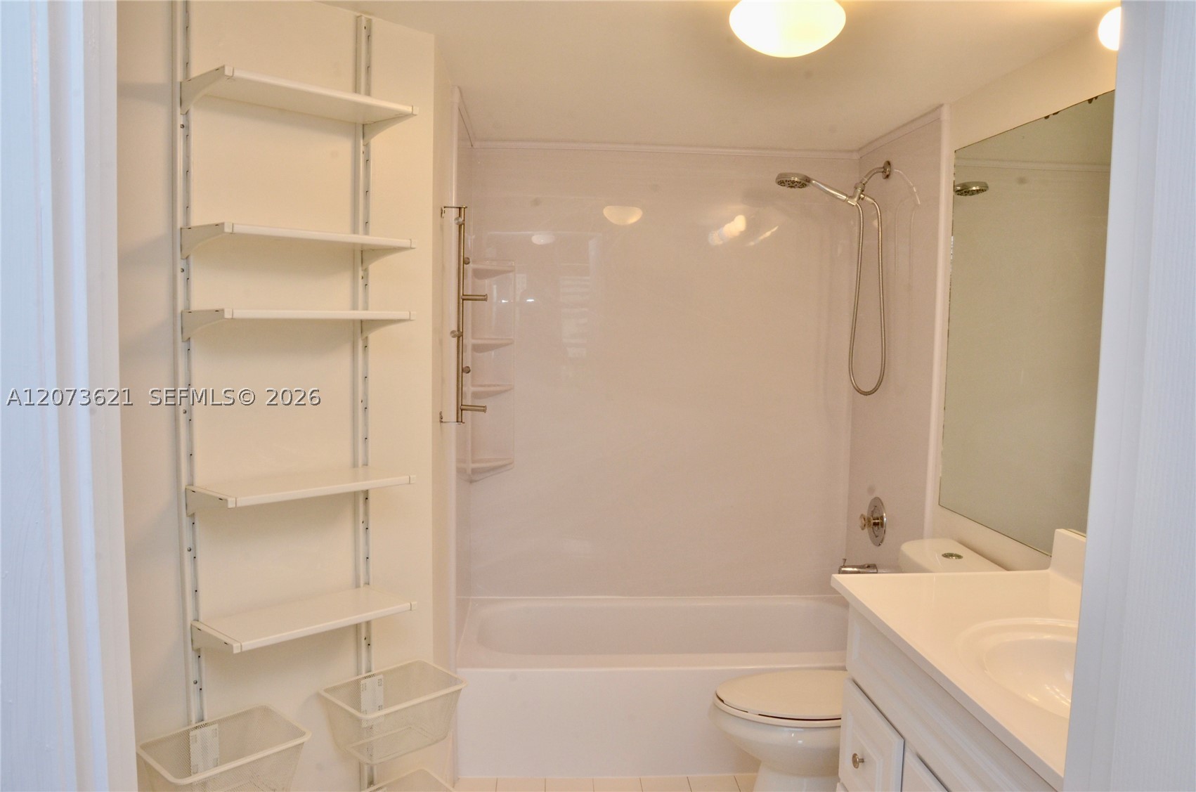 2351 Douglas Rd 909 Property Photo 11