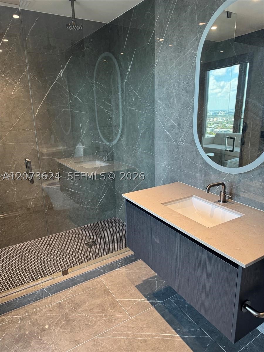 20 Ne 11 3003a Property Photo 3