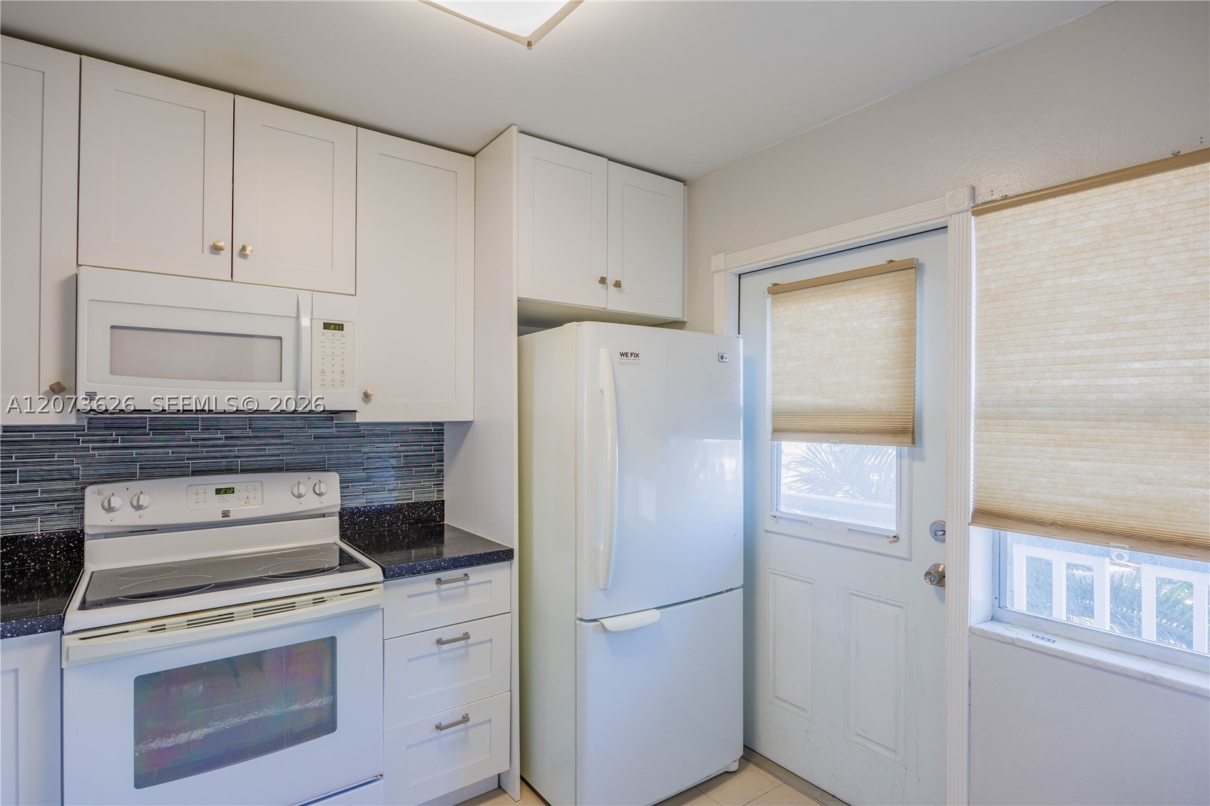 2300 Park Ln 203 Property Photo 6