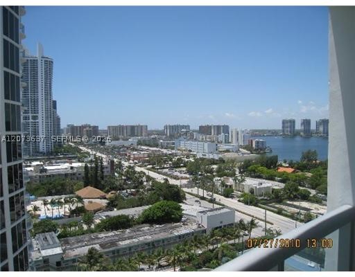 18683 Collins Ave 1709 Property Photo 12