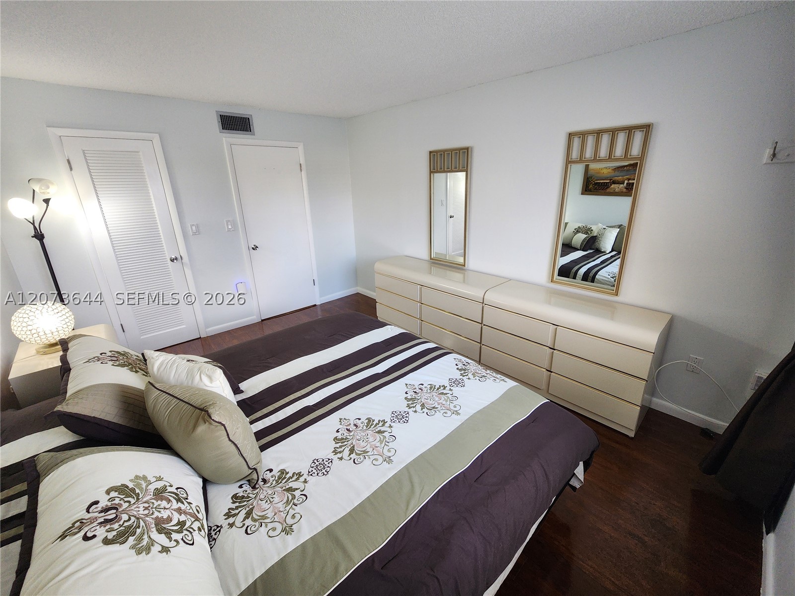2801 N Pine Island Rd 208 Property Photo 27