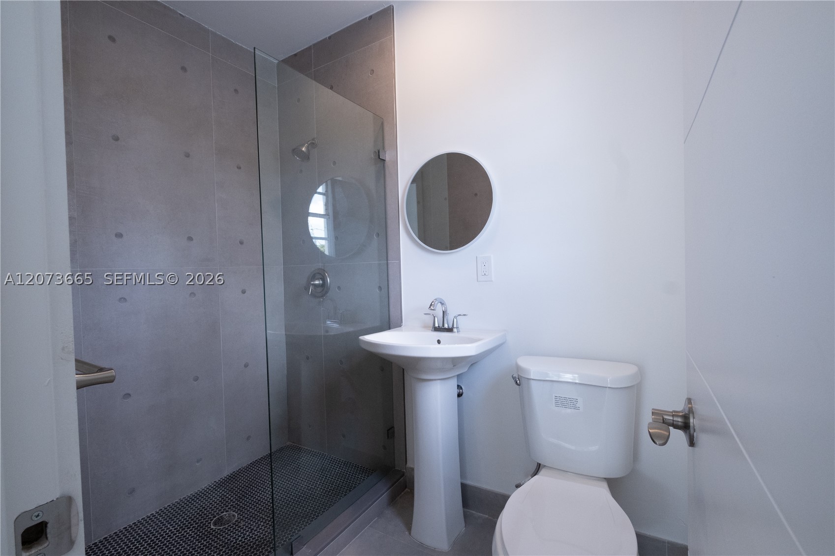 423 Ne 71st St 4 Property Photo 10