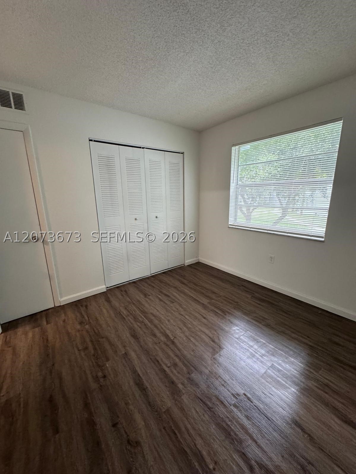 411 Executive Center Dr 203 Property Photo 10