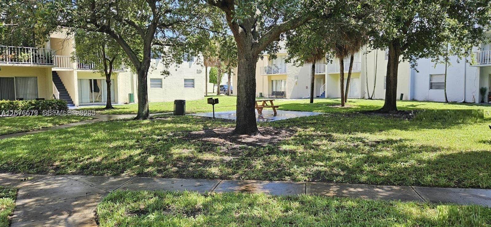 411 Executive Center Dr 203 Property Photo 27