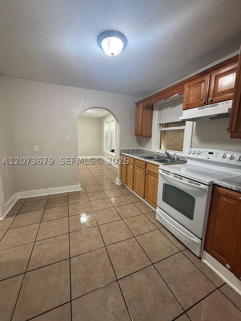 1971 Ella A Property Photo 1